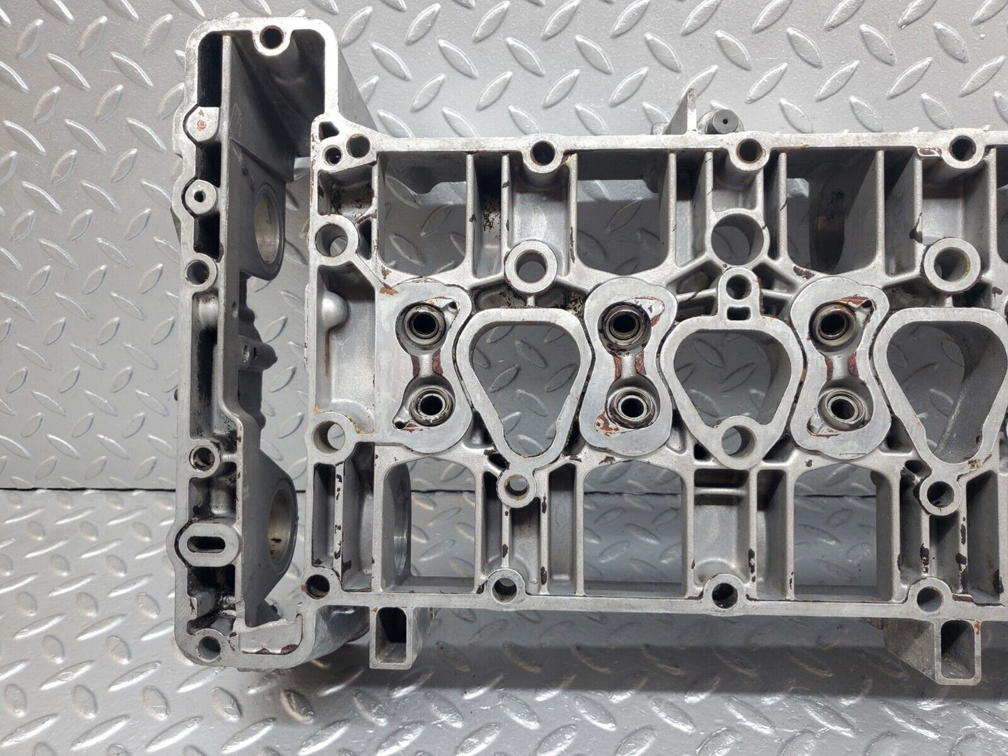 44307 Mercedes-Benz W123 280E Camshaft Bearing Casing 1100163304