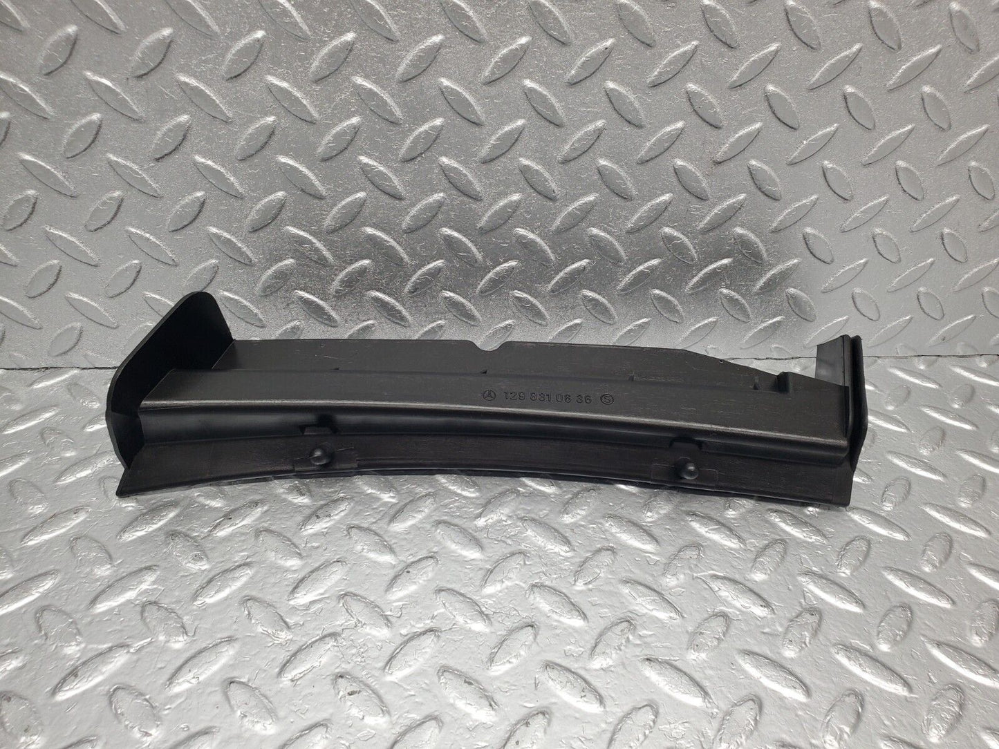 46891 Mercedes-Benz R129 320SL Coupe Windscreen Drain Channel Right Side 1298310636