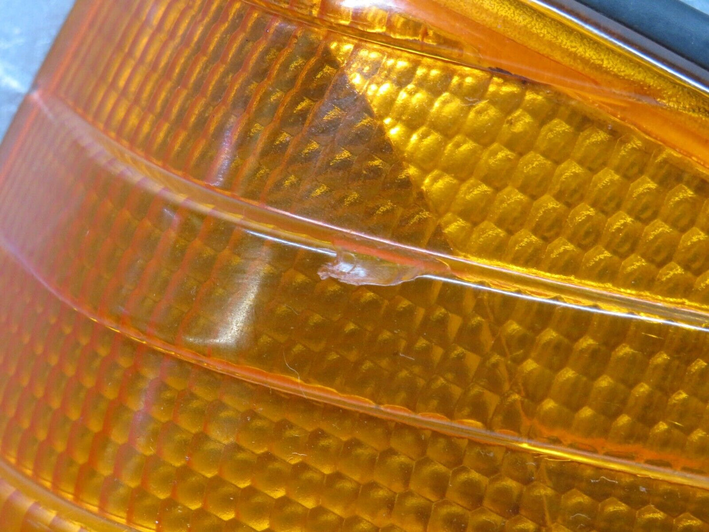 38844 Mercedes-Benz W201 190E Indicator Light Bosch Front Left 1305232911