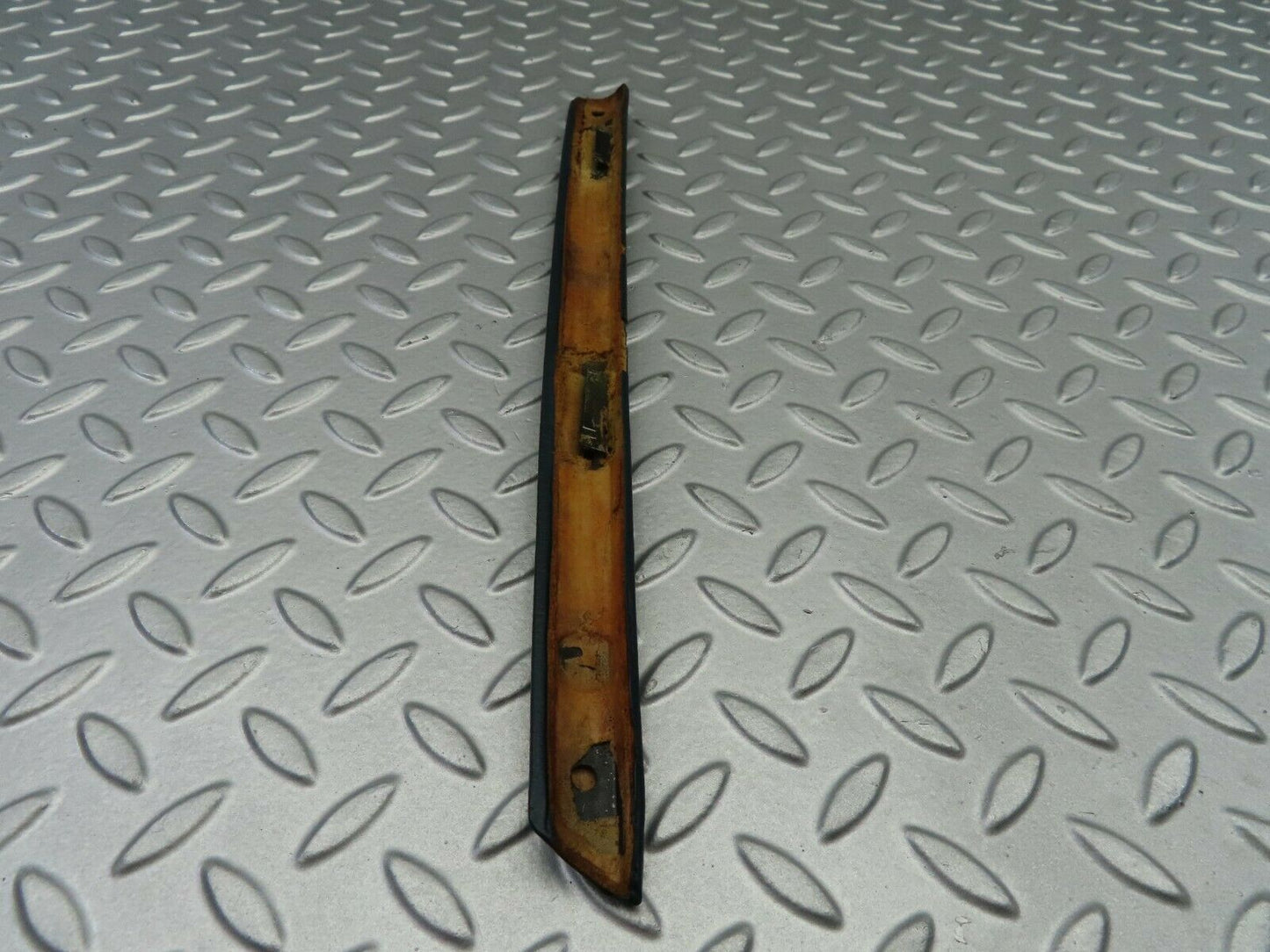 6909 Mercedes-Benz C107 350SLC Coupe Interior Rear Left Quarter Window Cover