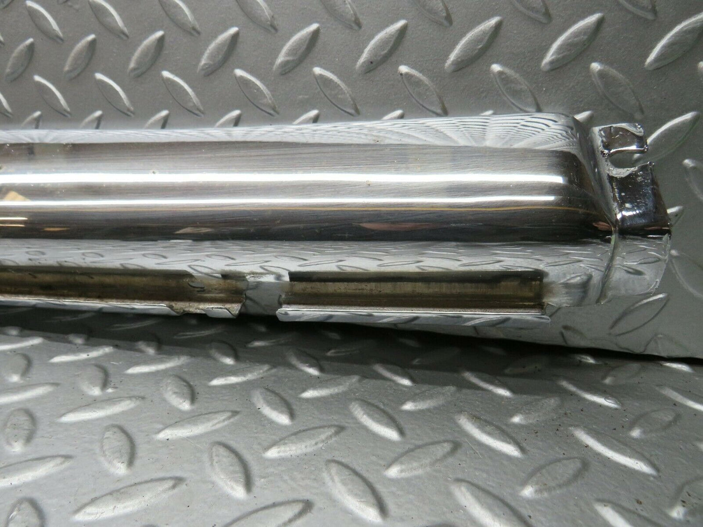 22708 Mercedes-Benz C107 450SLC Coupe Rear Bumper Top Chrome