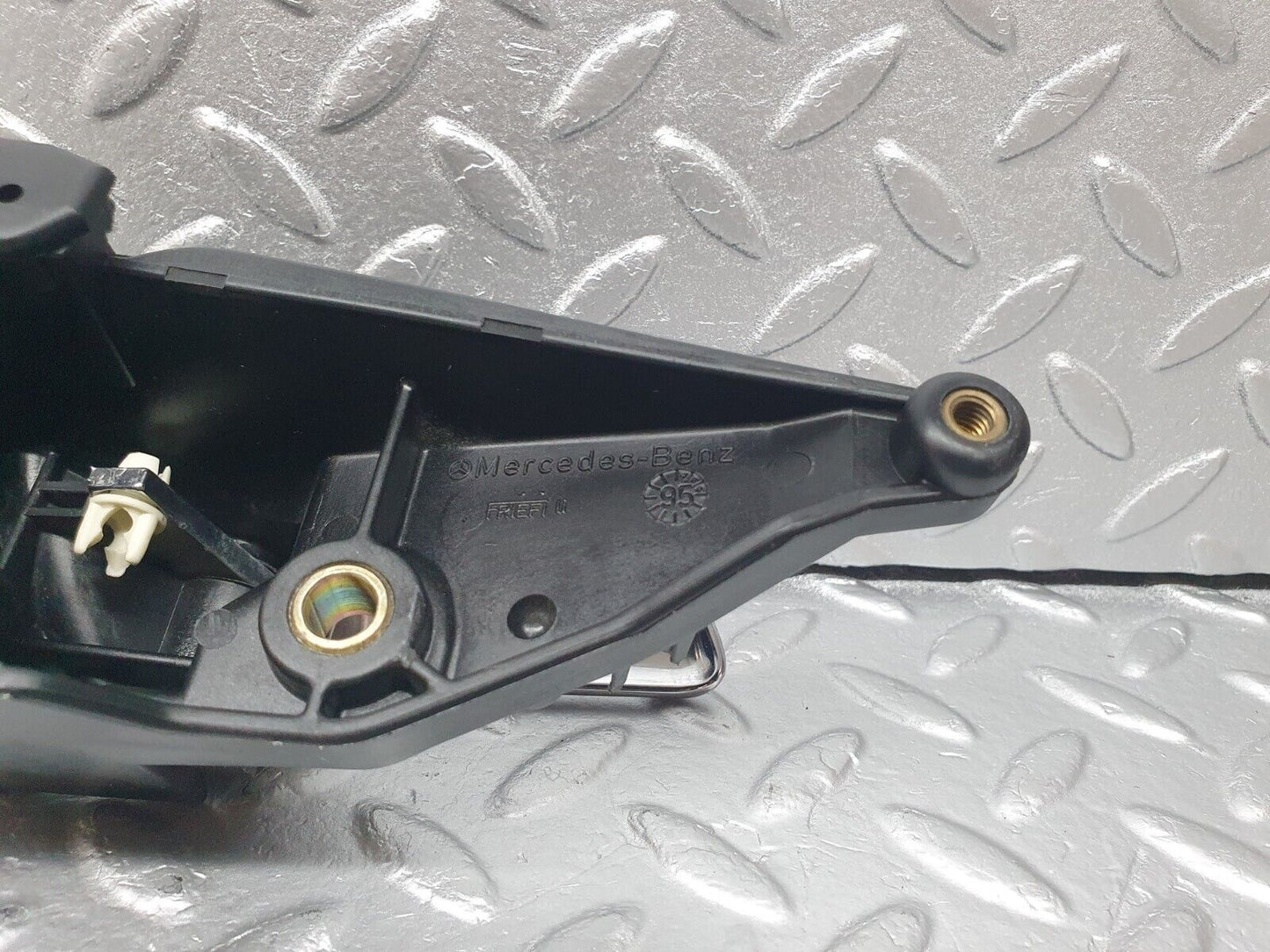 42477 Mercedes-Benz R129 320SL Coupe Left Door Interior Handle