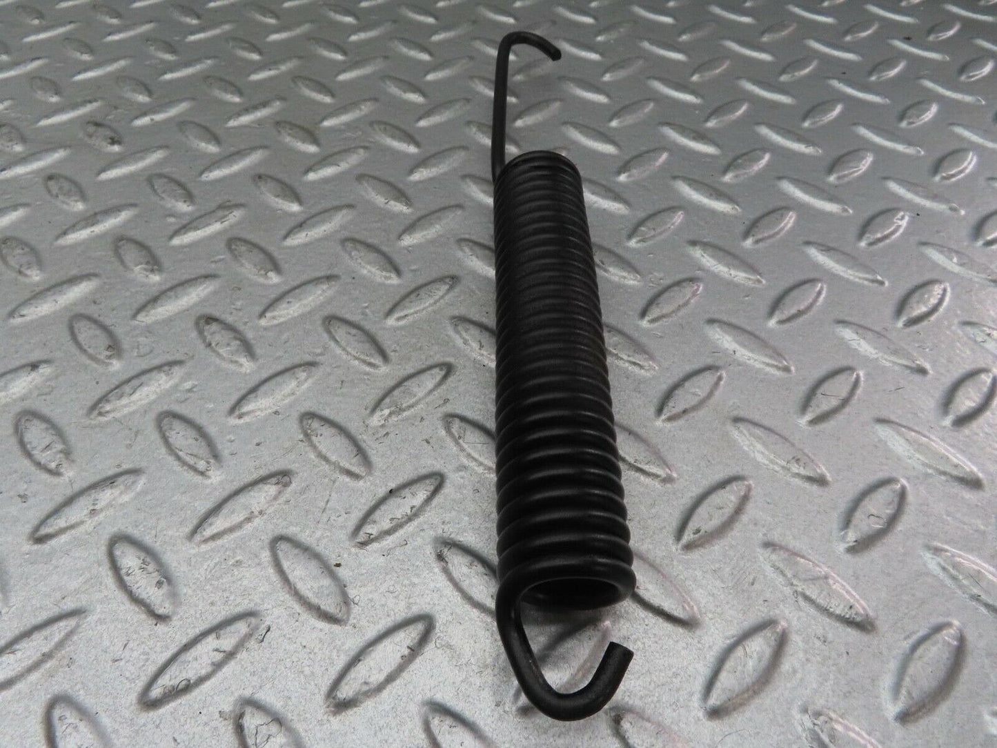 13884 Mercedes-Benz C107 280SLC Bonnet Hinge Spring