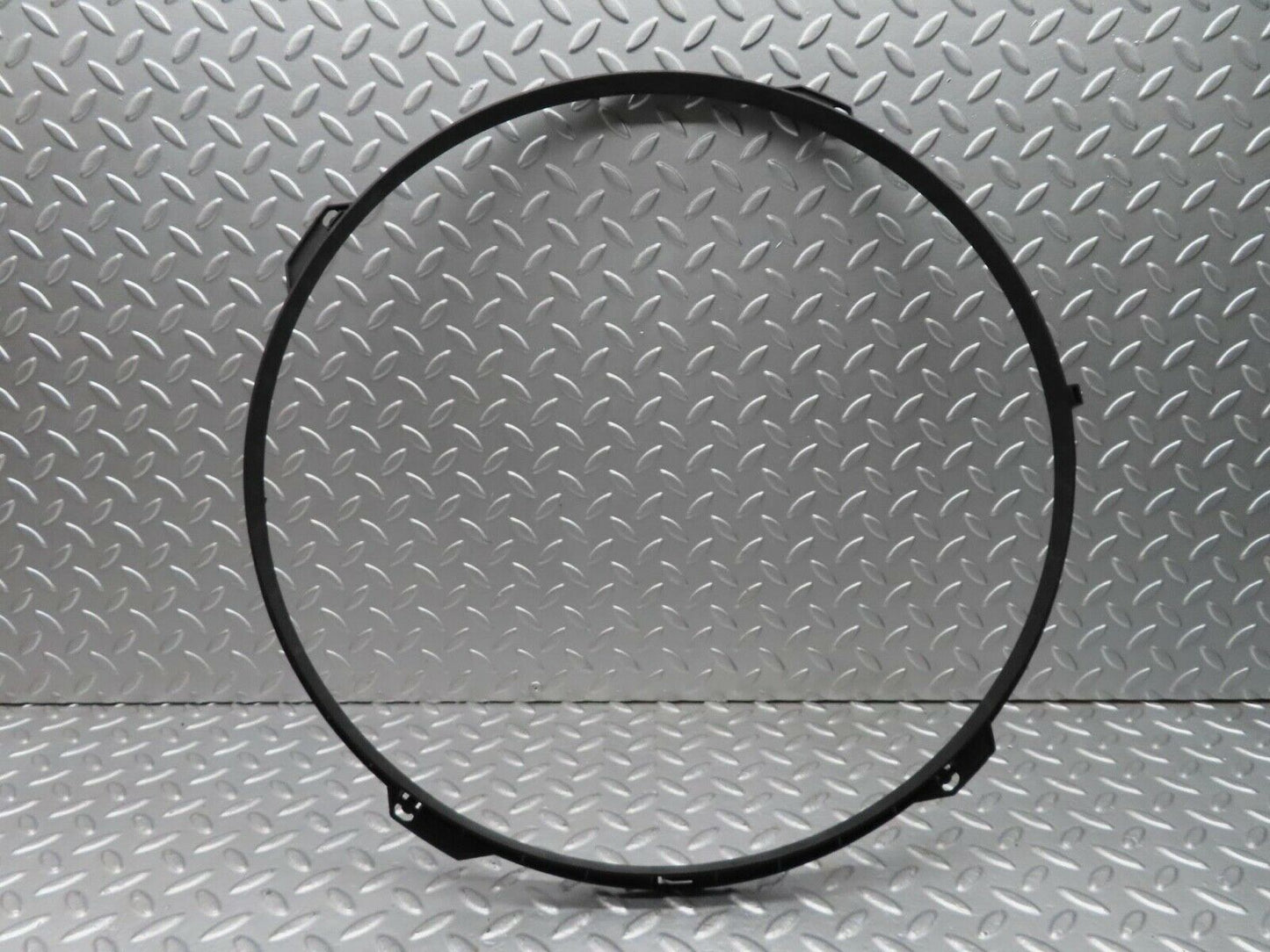 15043 Mercedes-Benz W140 S320 Radiator Fan Shroud Cover Ring 1405050555