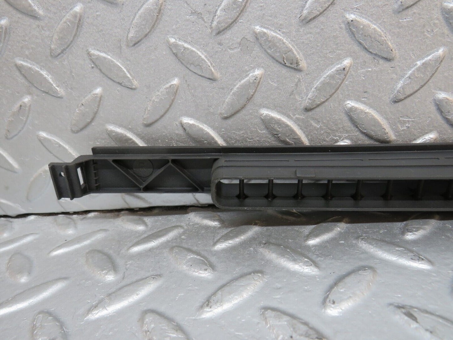 39686 Mercedes-Benz R129 320SL Coupe Dashboard Air Vent Trim Right 1296891280