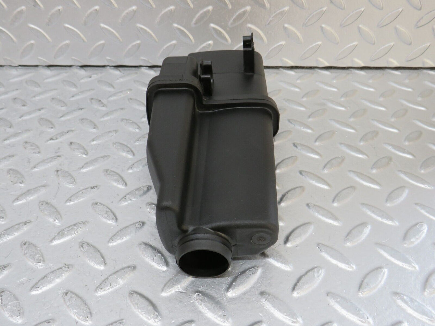 34998 Mercedes-Benz W210 320E Petrol Intake Resonator 1121400087