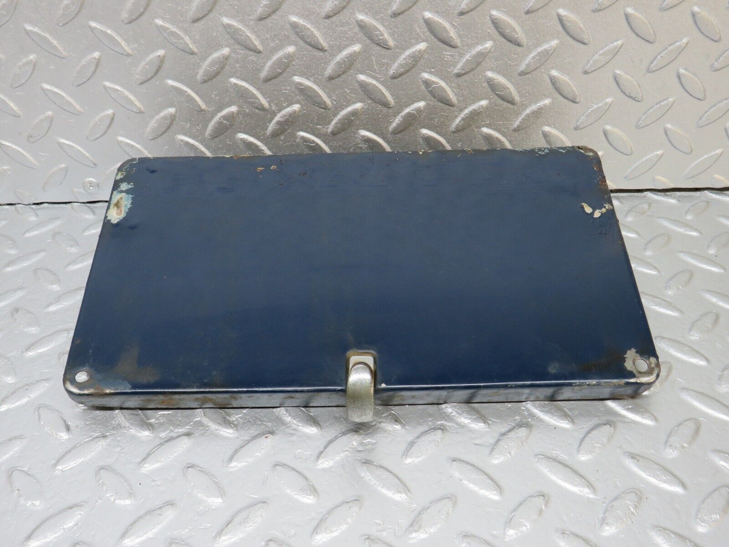40350 Mercedes-Benz W110 230 Fuel Tank Flap Cap 0005848139