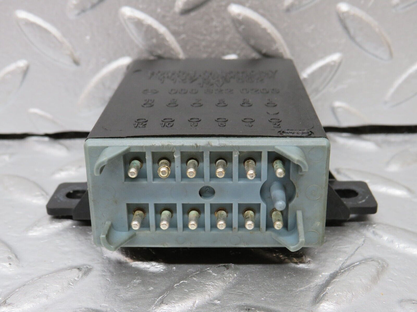 34422 Mercedes-Benz C126 380SEC Temperature Regulator Unit Bosch 1147328002
