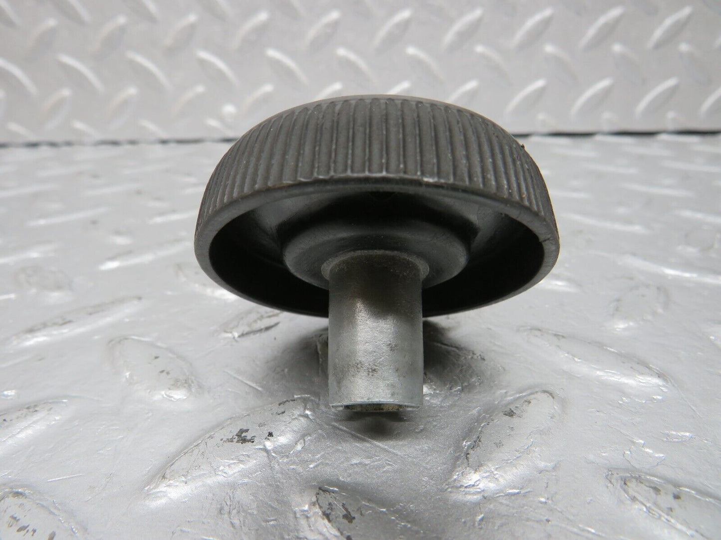 40235 Mercedes-Benz W110 230 Quarter Window Opener Handle