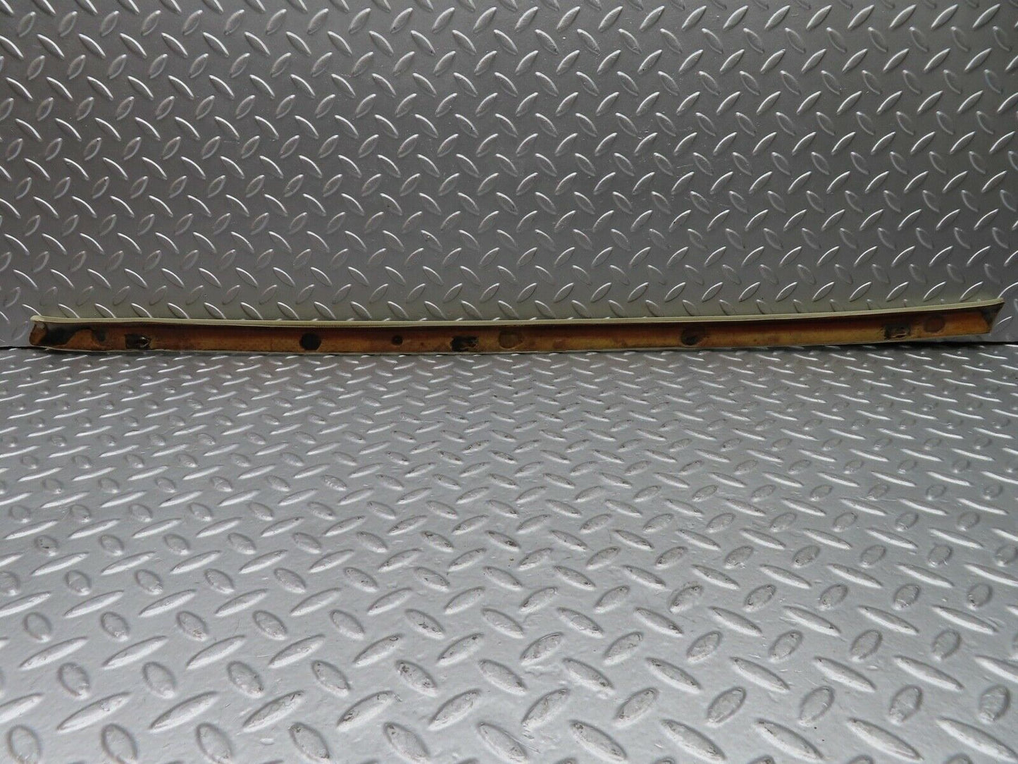 20904 Mercedes-Benz W114 250CE Coupe Headlining Roof Panel Right Side Cream