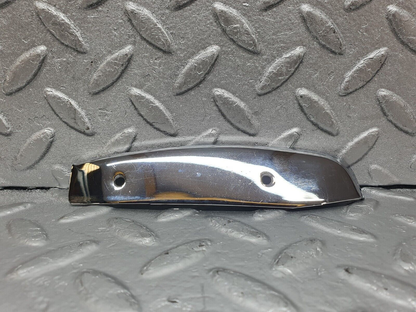 43967 Mercedes-Benz C123 230CE Coupe Left Door Chrome Front Cover