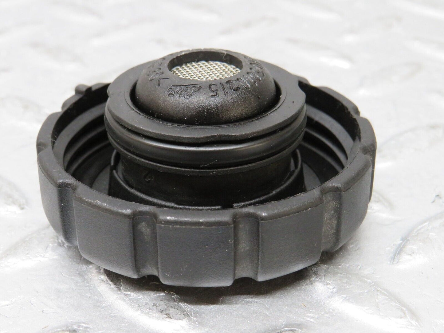 35309 Mercedes-Benz W210 Coolant Tank Reservoir Cap 2105010315