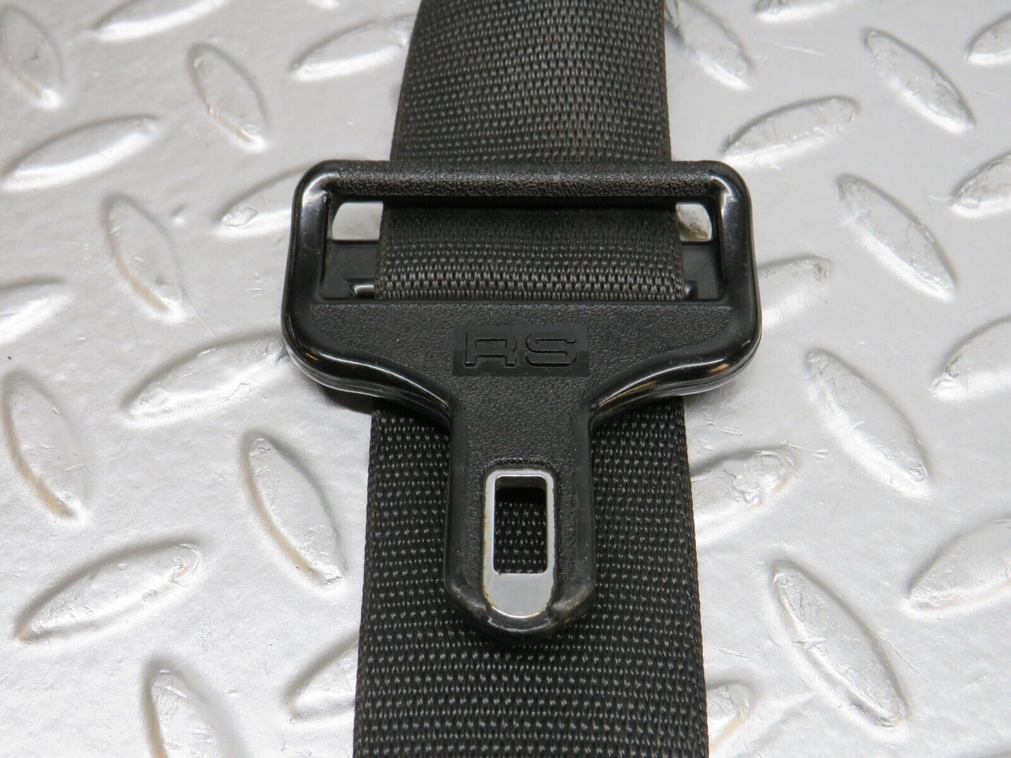 31537 Mercedes-Benz S124 220TE Wagon Front Left Seat Belt 1248609785