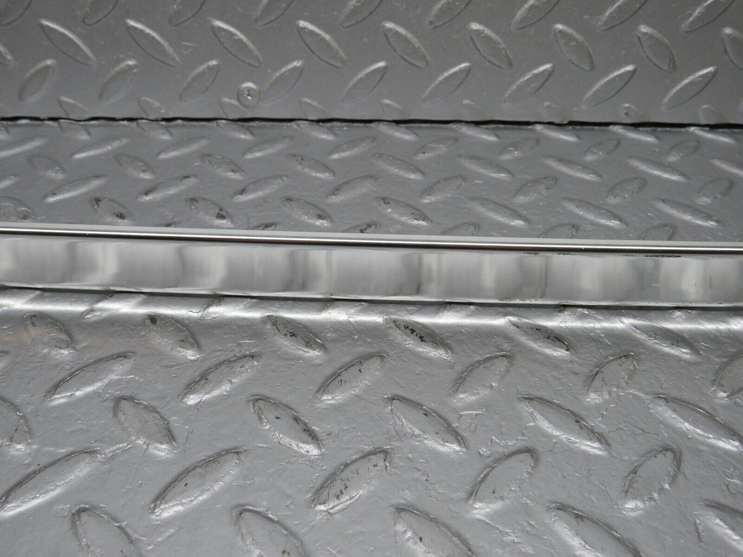 40204 Mercedes-Benz R107 Hardtop Roof Chrome Left Side