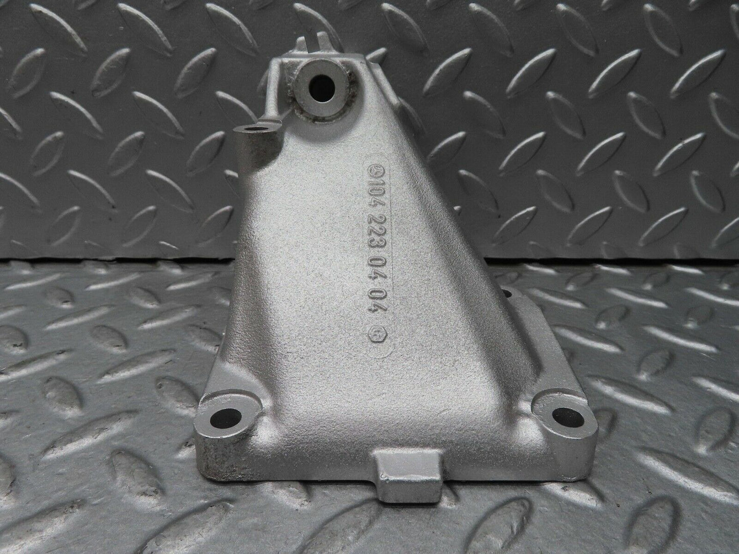 17313 Mercedes-Benz R129 300SL Coupe Engine Mount Bracket Left Side