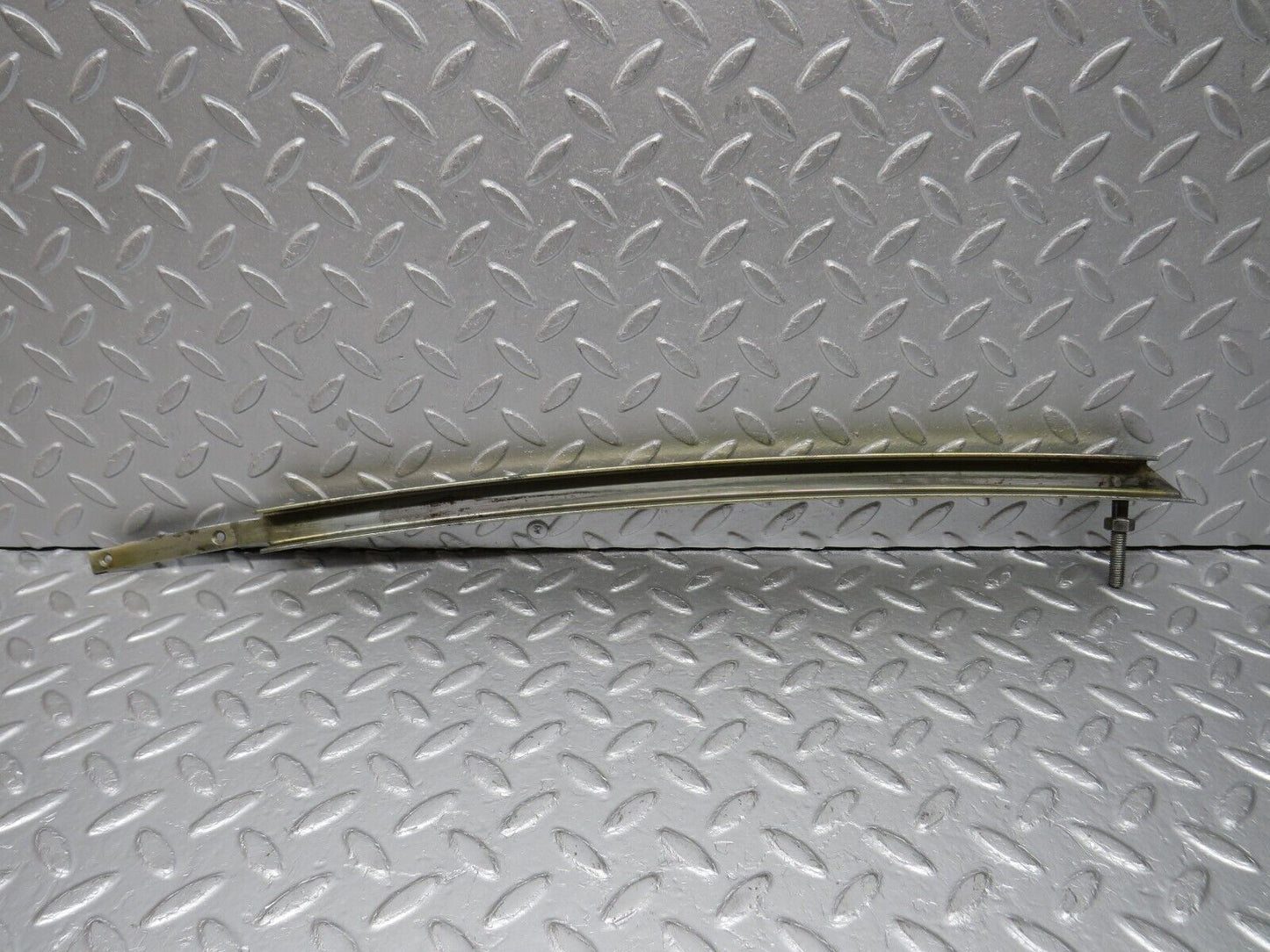 39138 Mercedes-Benz R107 500SL Front Right Door Window Channel