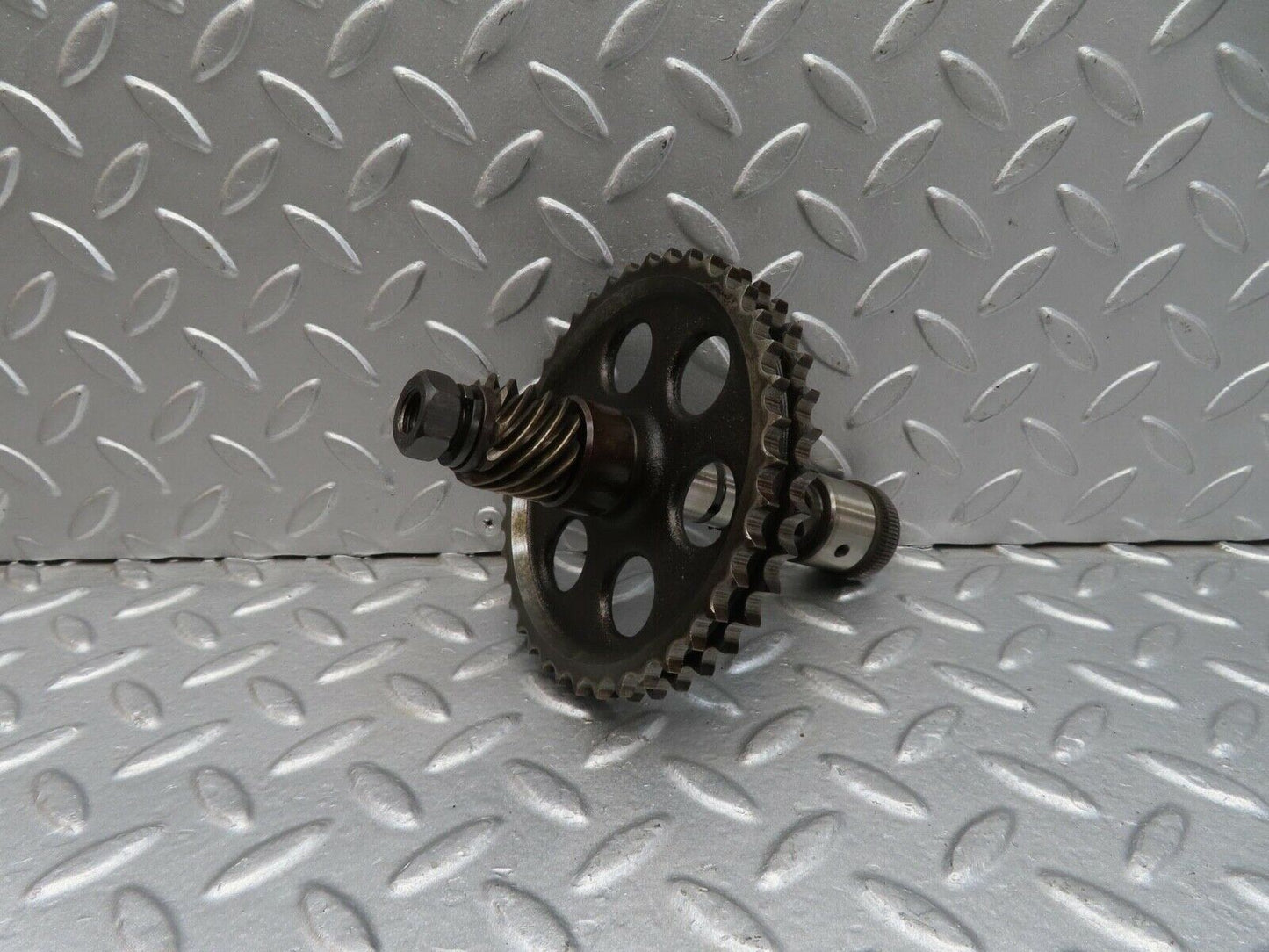 12879 Mercedes-Benz W111 220SE Intermediate Gear 1270520202