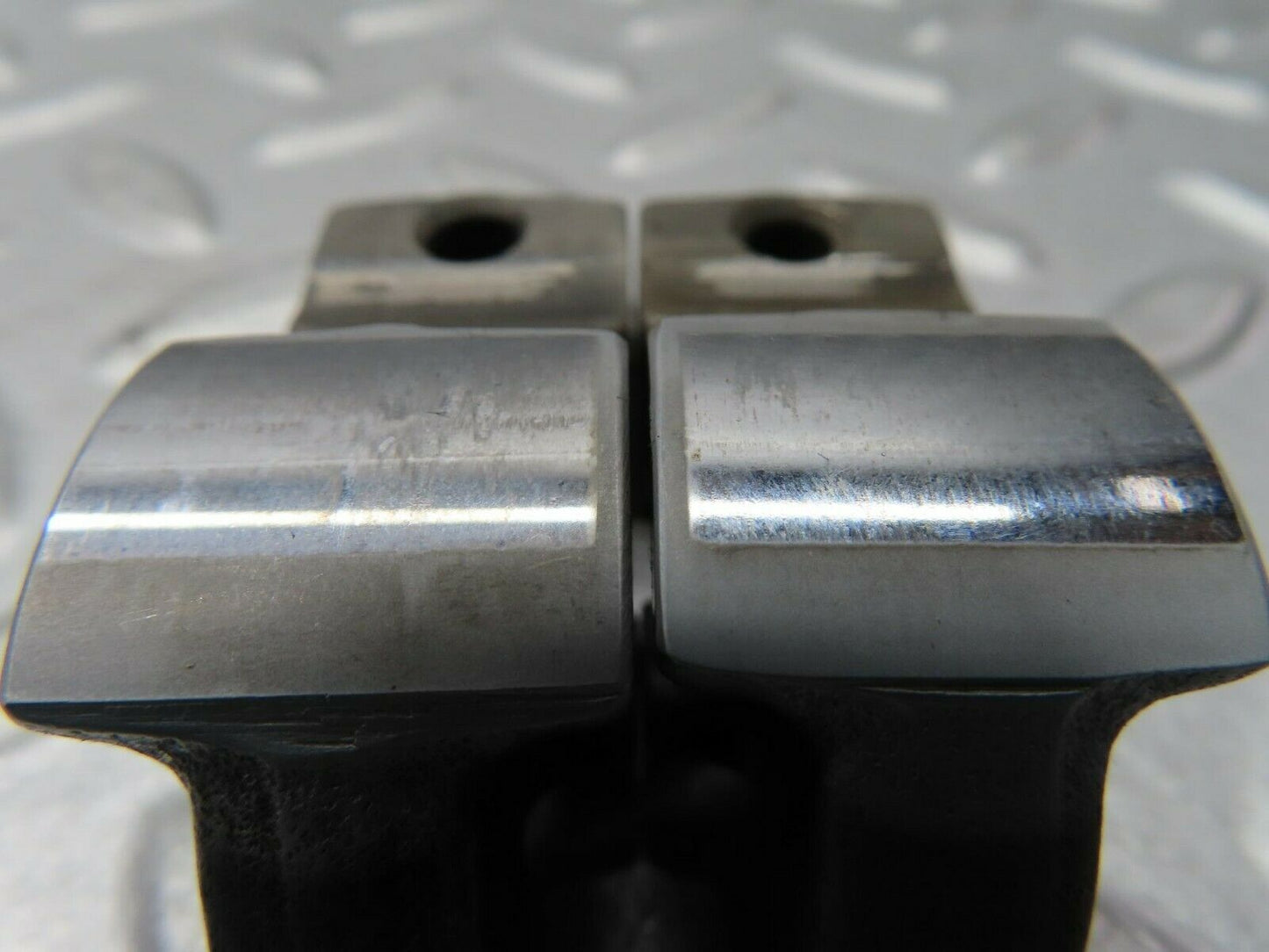 16566 Mercedes-Benz C107 350SLC Coupe Valve Rocker Arm With Retaining Spring