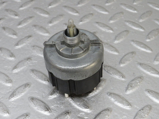 36069 Mercedes-Benz W126 420SE Headlight Switch 0005456004
