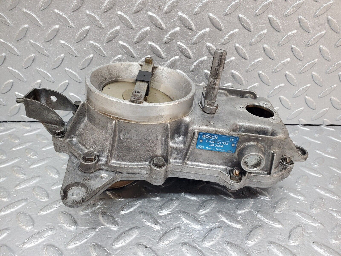 45187 Mercedes-Benz R129 300SL Coupe Air Flow Mass Meter Sensor Bosch 0438121033
