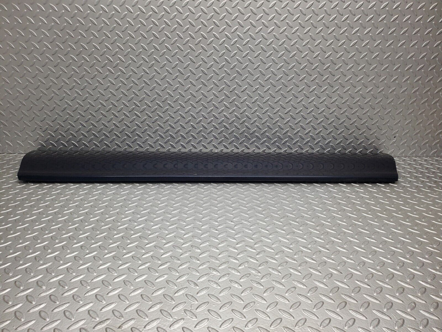 46746 Mercedes-Benz R129 320SL Coupe Right Door Lower Moulding Trim 1296902240