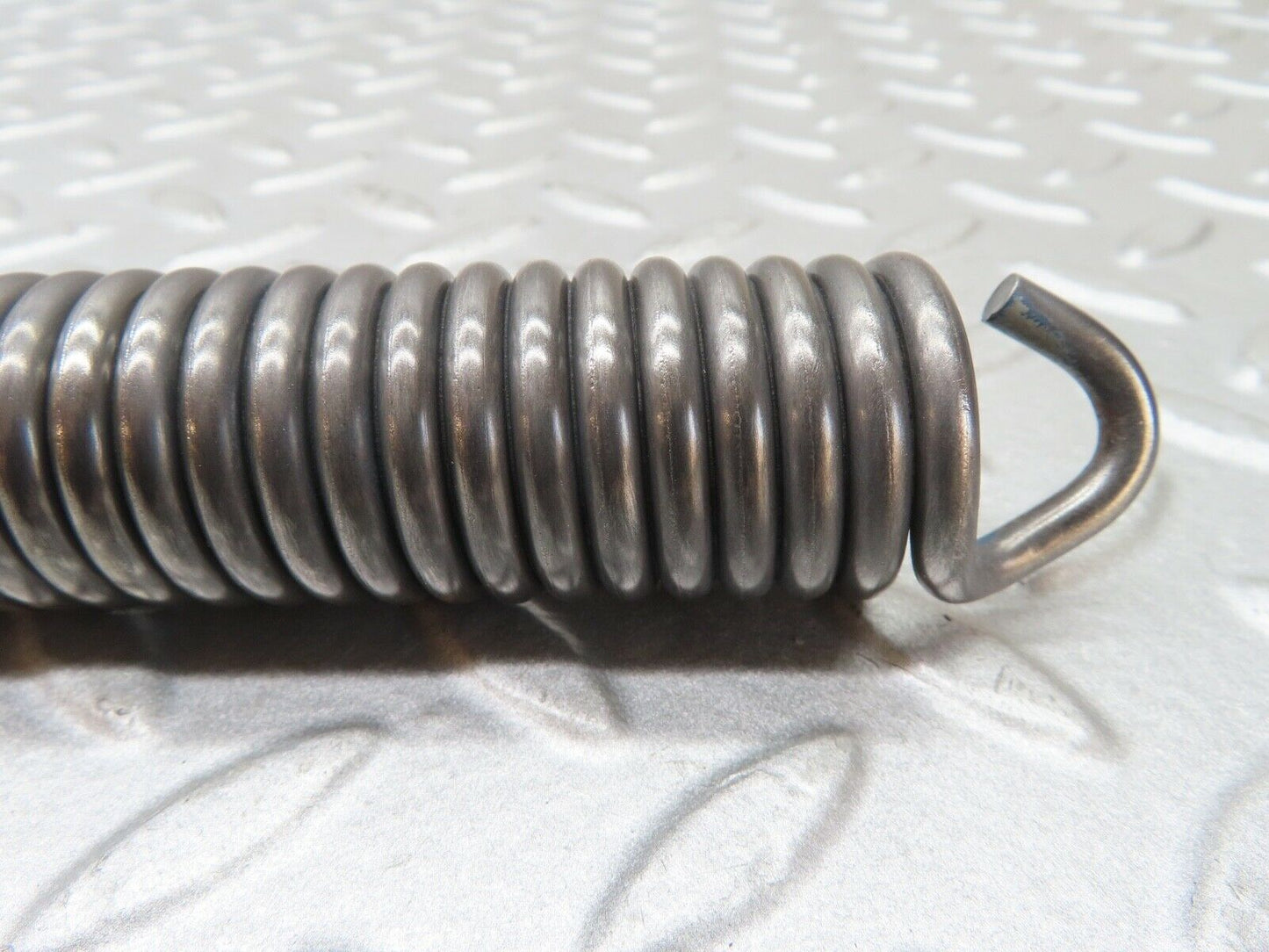 17602 Mercedes-Benz W116 450SEL Bonnet Hinge Spring