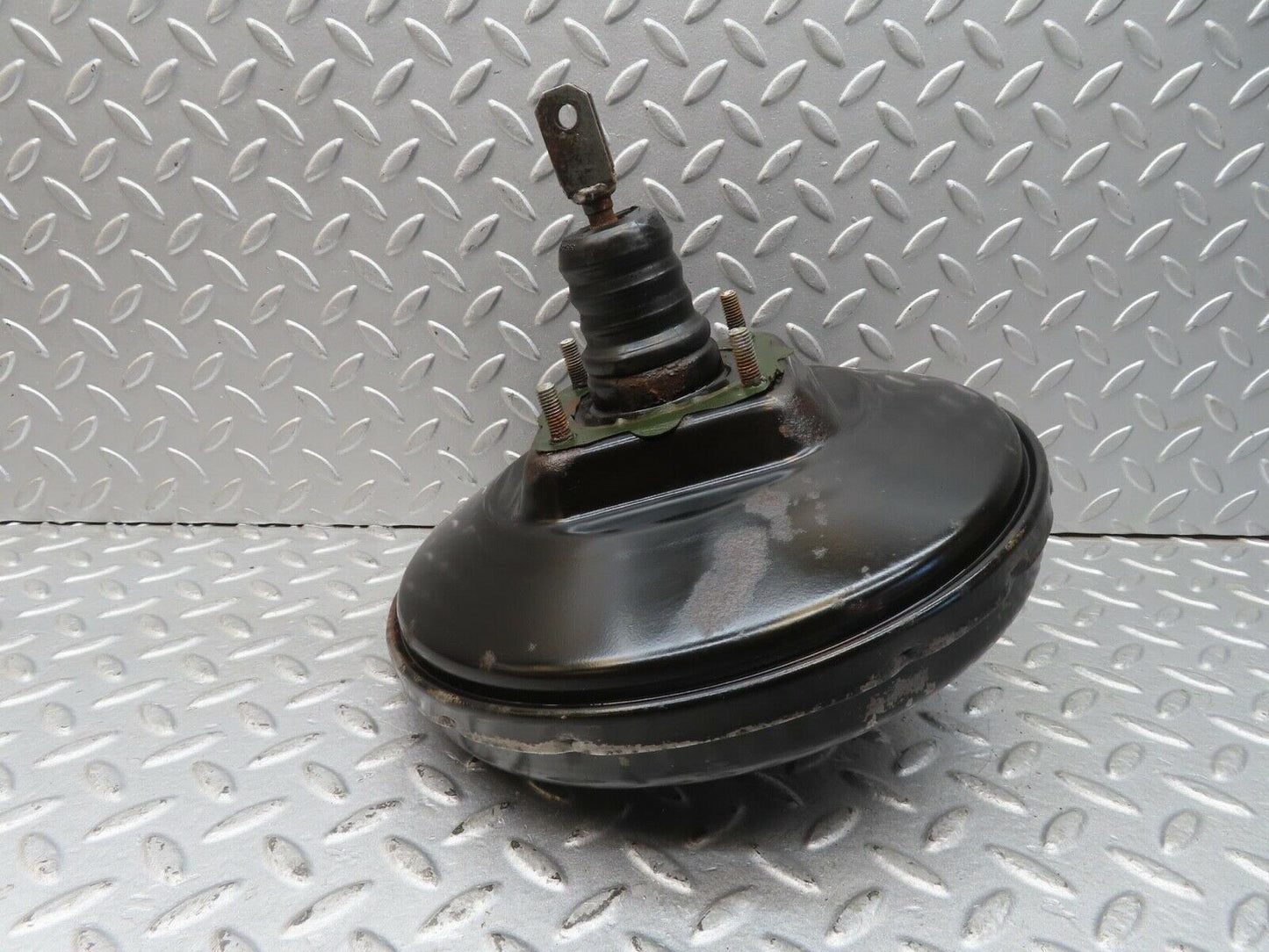 13665 Mercedes-Benz W123 200 Brake Booster Bendix