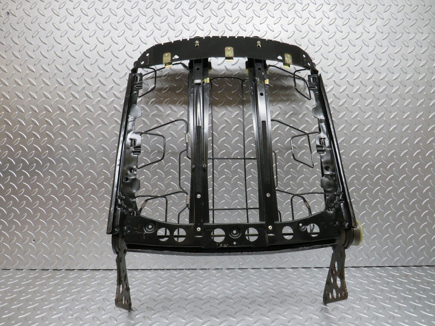 25479 Mercedes-Benz W123 200 Seat Backrest Right Side 1239101485