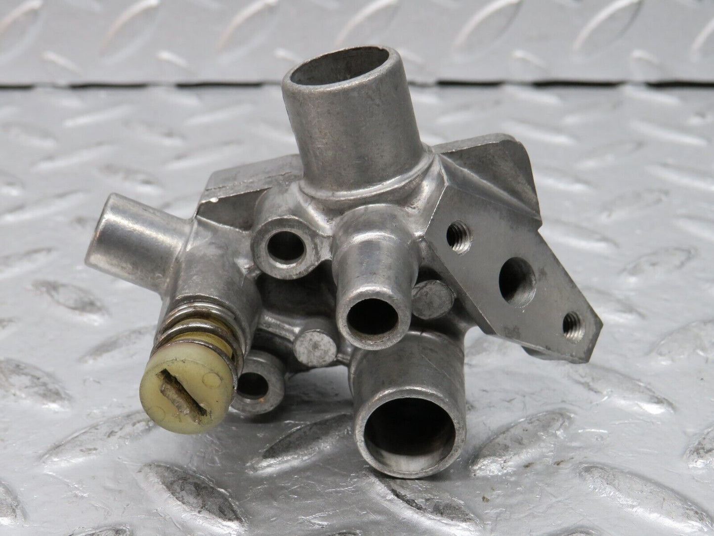 0290 Mercedes-Benz W116 Auxiliary Air Valve 1160940712