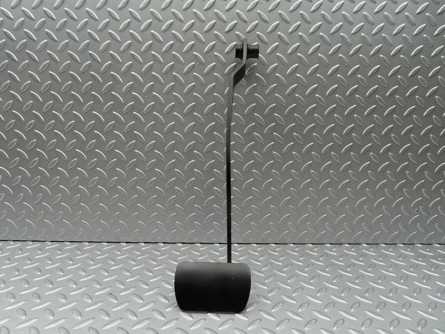 5138 Mercedes-Benz R107 350SL Brake Pedal