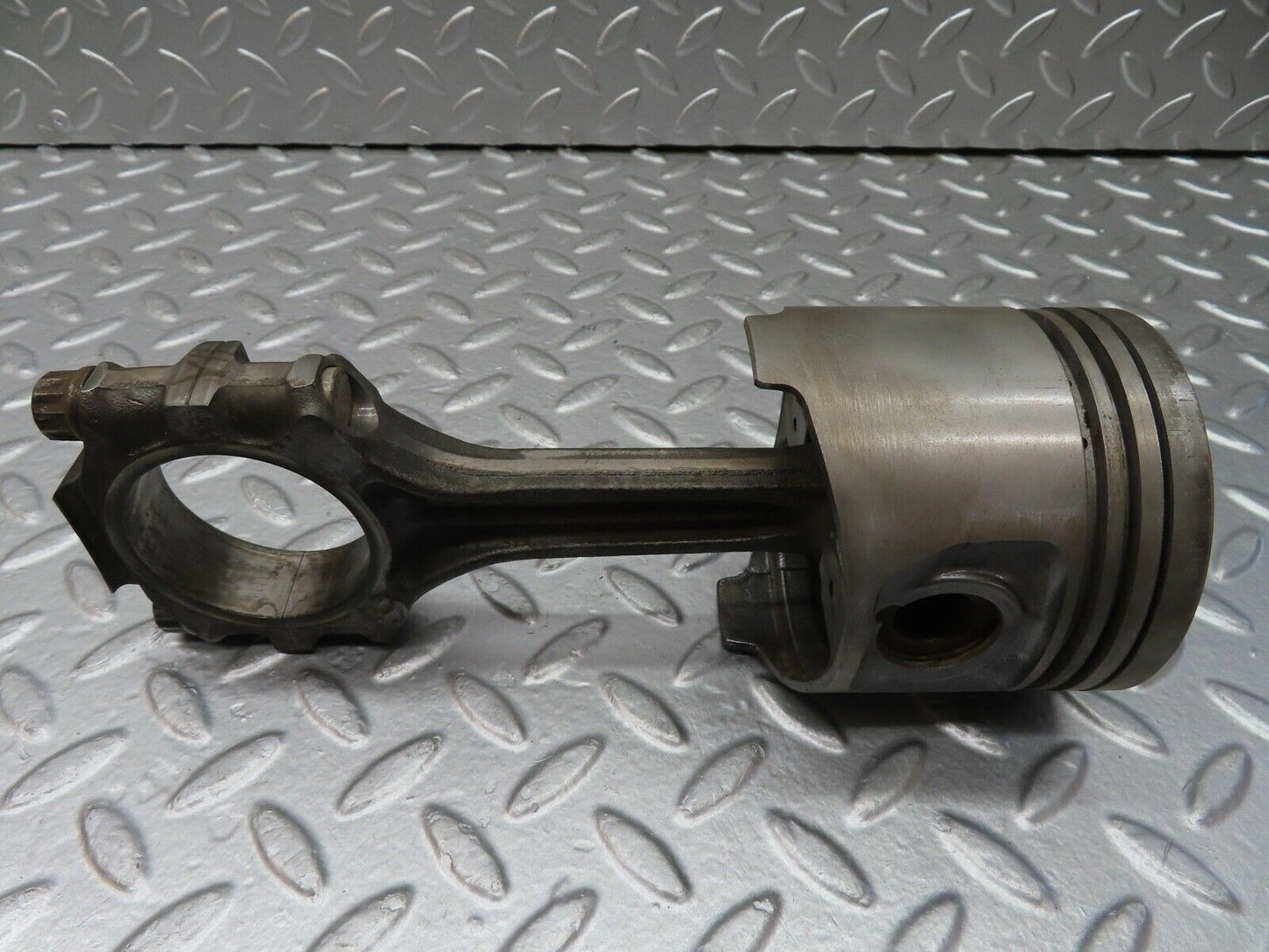 20661 Mercedes-Benz R107 450SL Piston With Connecting Rod 92.00 mm