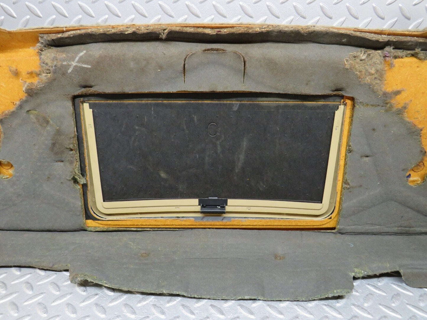 36597 Mercedes-Benz W201 190E Parcel Shelf