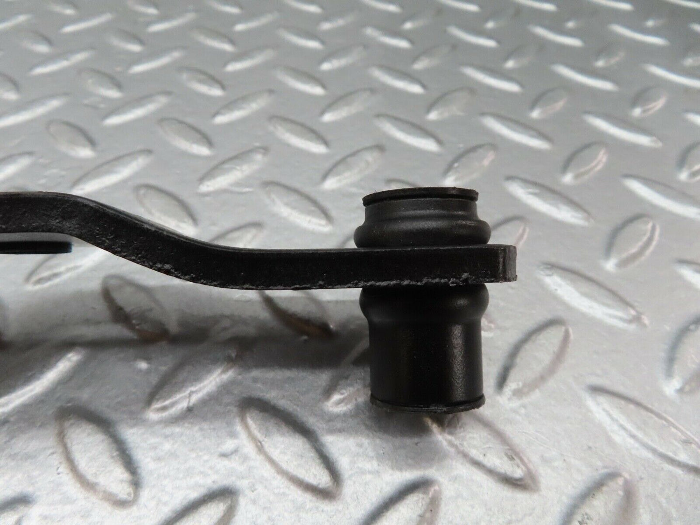 18077 Mercedes-Benz W123 200 Brake Pedal