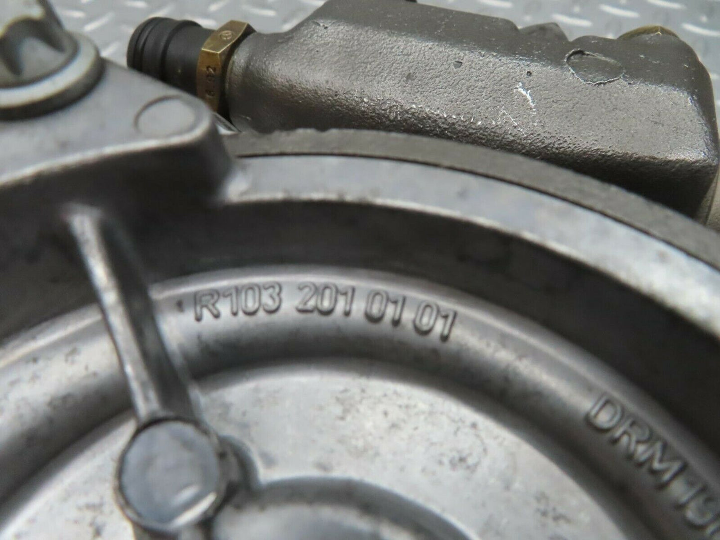 12166 Mercedes-Benz R129 300SL Coupe Water Pump 1032010101