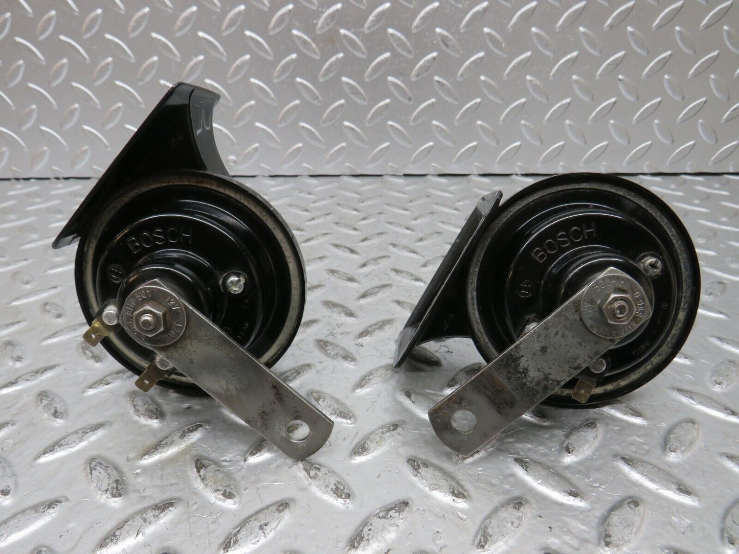 27805 Mercedes-Benz S124 300TE Wagon Horn Bosch Pair