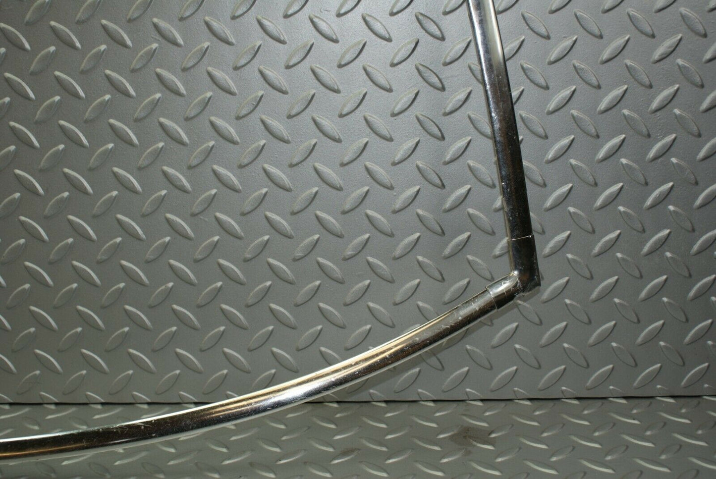 2922 Mercedes-Benz C123 280CE Coupe Front Windscreen Chrome Trim
