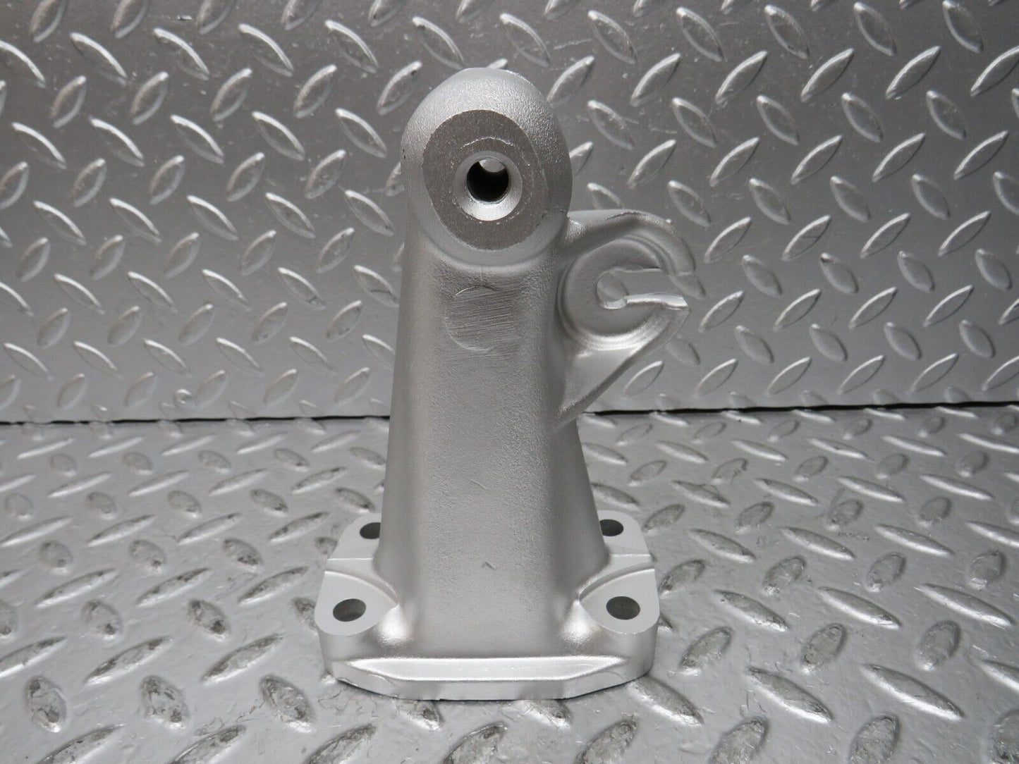 27323 Mercedes-Benz W123 280E Engine Mount Bracket Left Side 1232230204