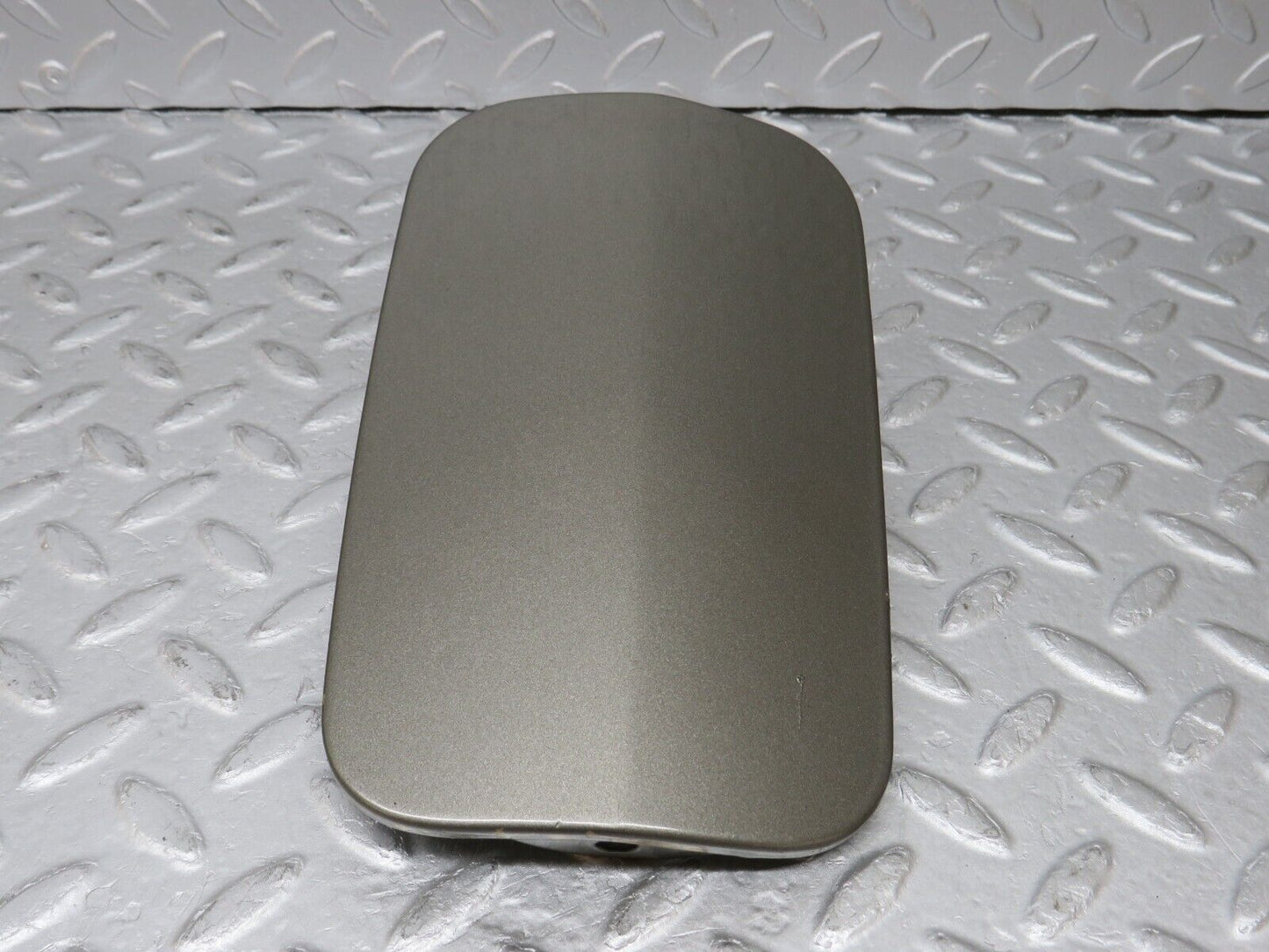 36007 Mercedes-Benz W126 420SE Fuel Tank Flap Cap