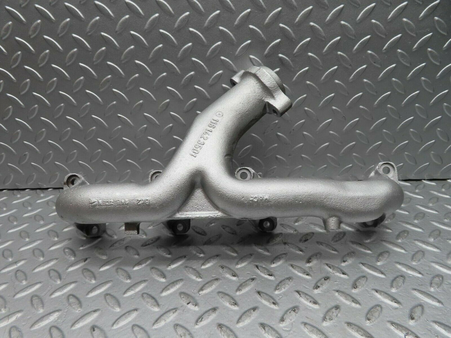 16675 Mercedes-Benz C107 380SLC Exhaust Manifold Right Side 1161423501