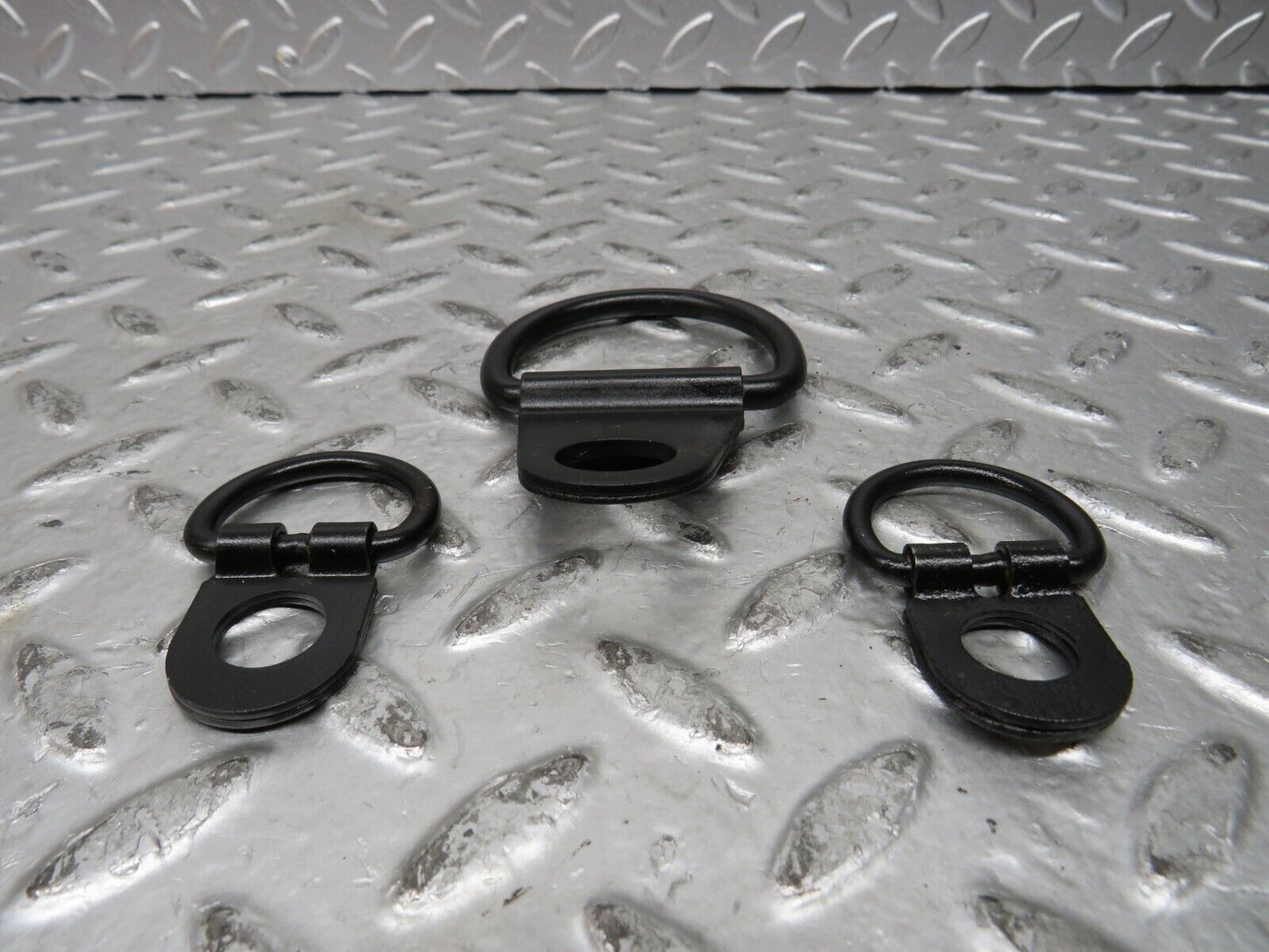 27735 Mercedes-Benz S124 300TE Wagon Trunk Cargo Hook Clip Set
