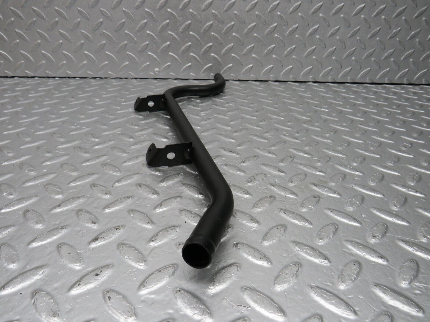 40548 Mercedes-Benz W123 300D Coolant Pipe