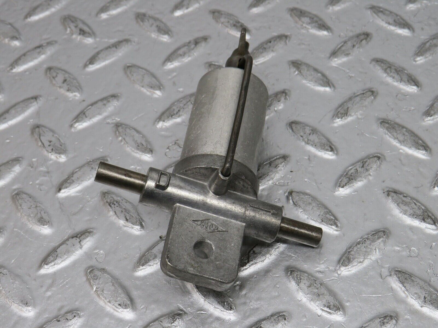 0357 Mercedes-Benz W120 180D Ponton Fuel Prefilter 001477060