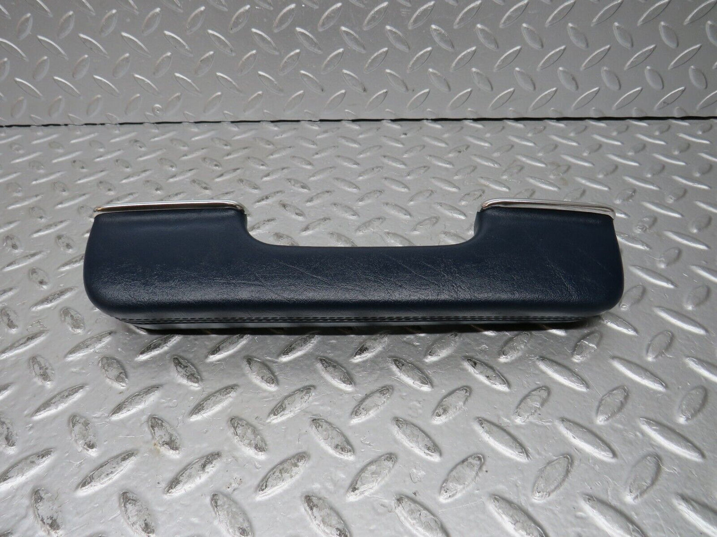 31983 Mercedes-Benz W123 230E Rear Left Interior Door Handle 1239701901