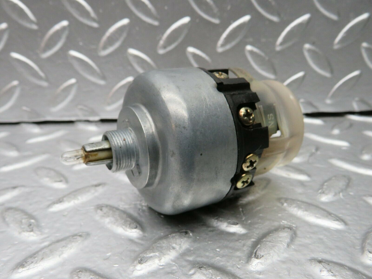 22787 Mercedes-Benz C107 450SLC Coupe Headlight Switch
