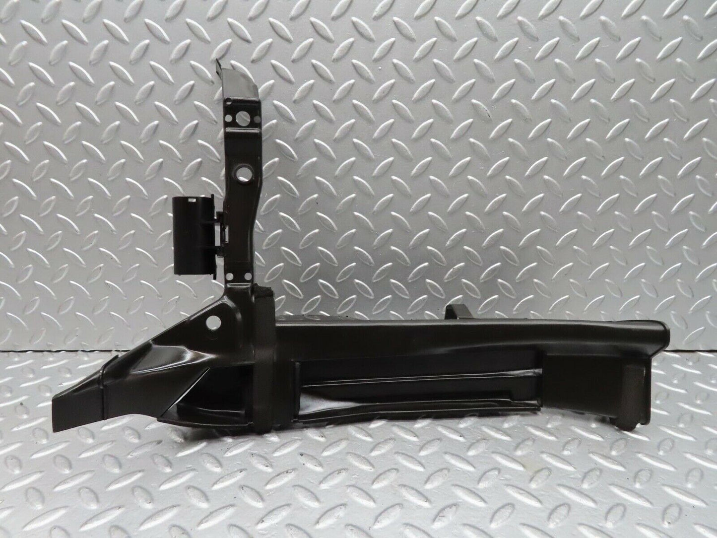 14875 Mercedes-Benz W140 S320 Engine Bay Cable Channel Left Side 1408200712
