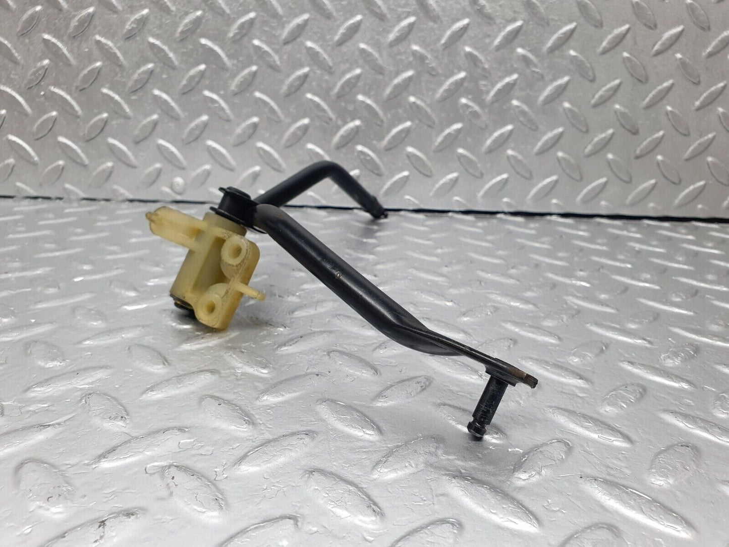 42815 Mercedes-Benz W201 190 2.0L Accelerator Pedal Linkage 2013010218