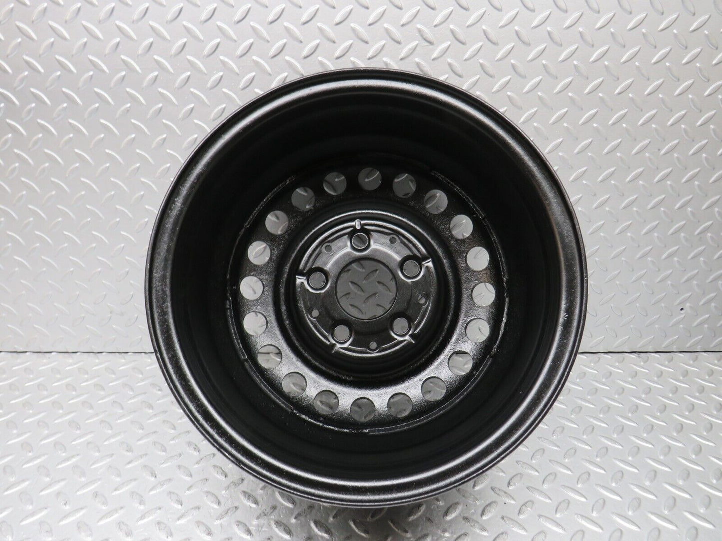 37729 Mercedes-Benz W109 300SEL Steel Wheel 6.5Jx14H2 1084000802