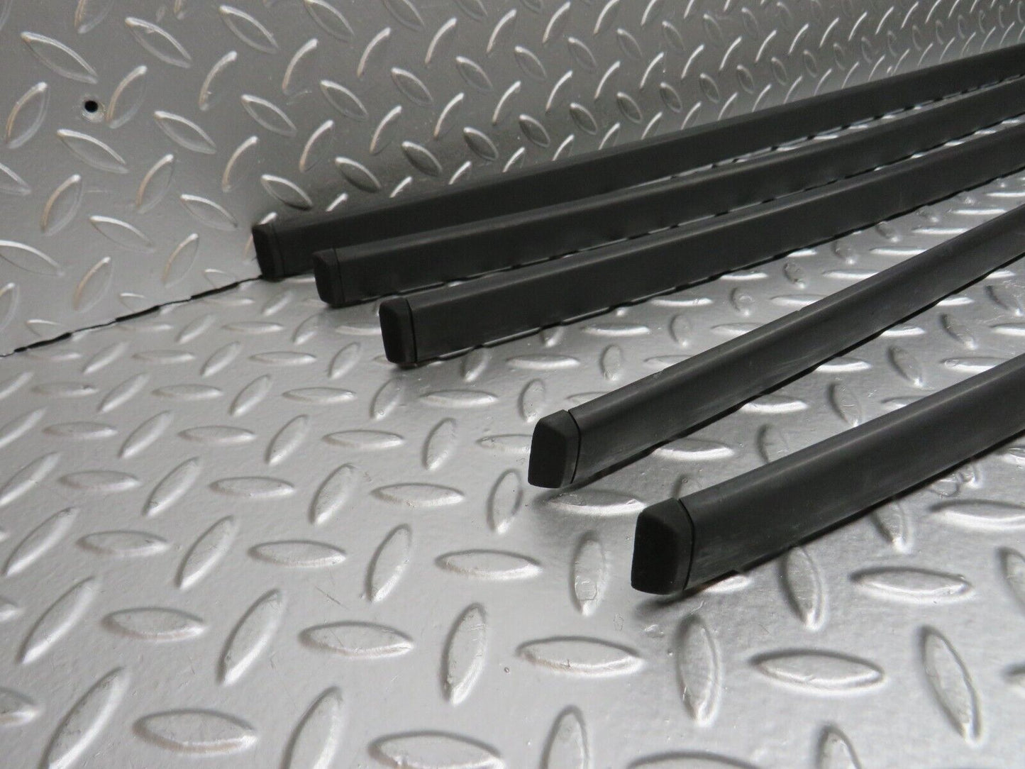 31497 Mercedes-Benz S124 220TE Wagon Roof Cladding Set
