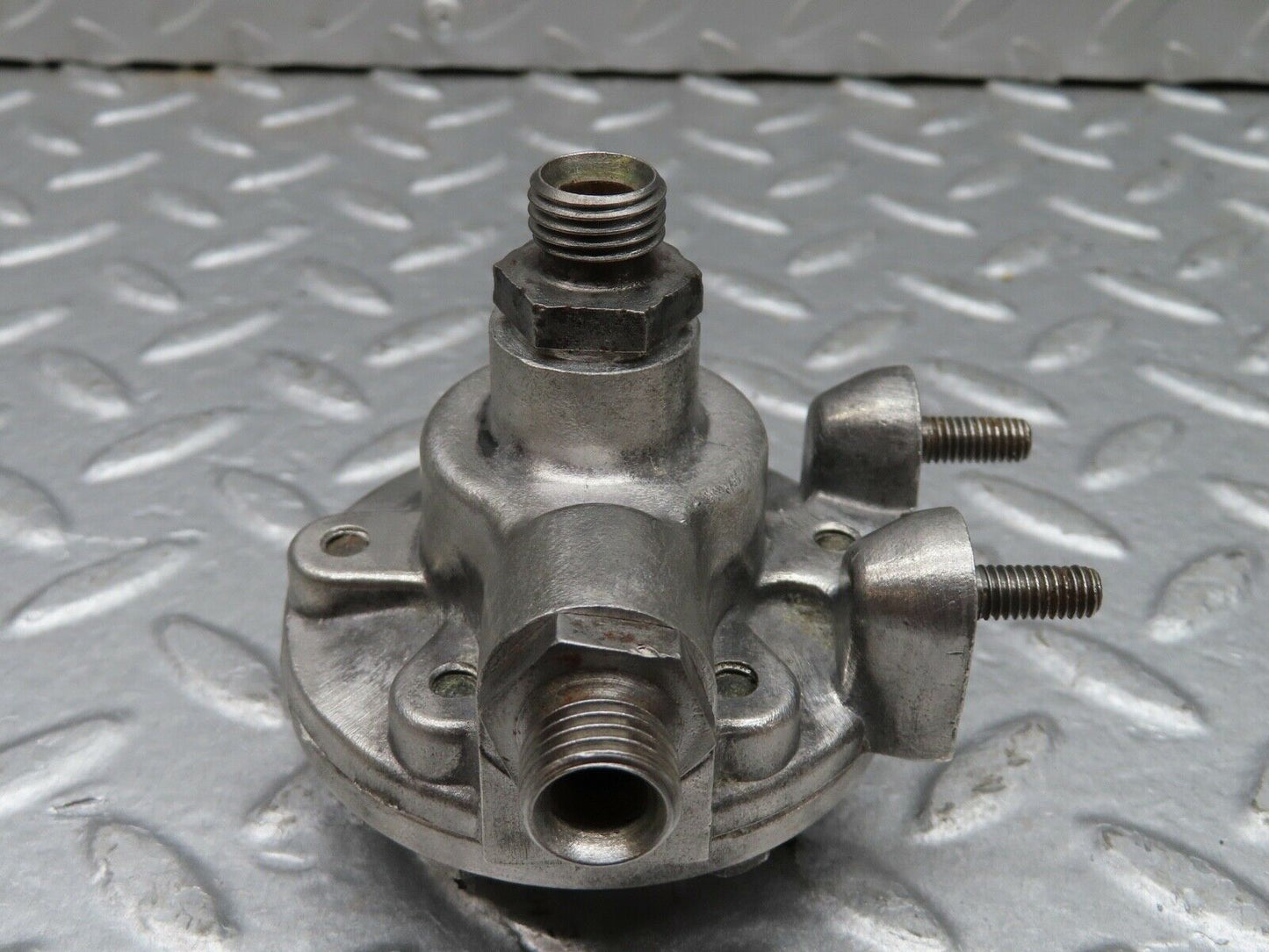 18237 Mercedes-Benz W111 220SE Coupe Fuel Backflow Damper Regulator 1270700268
