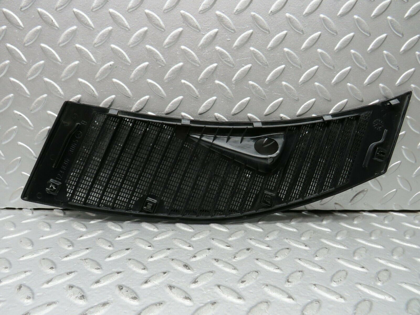 22058 Mercedes-Benz S123 280TE Wagon Air Intake Grill Right Side 1238363065